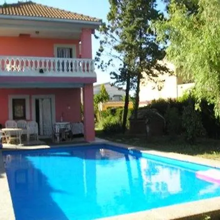 Villa Villa With 5 Bedrooms In Pinseque With Private Pool Enclosed Garden And Wifi 150 Km From The Slopes *