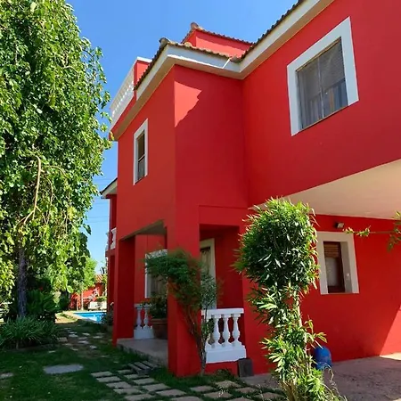 Villa With 5 Bedrooms In Pinseque With Private Pool Enclosed Garden And Wifi 150 Km From The Slopes Villa *