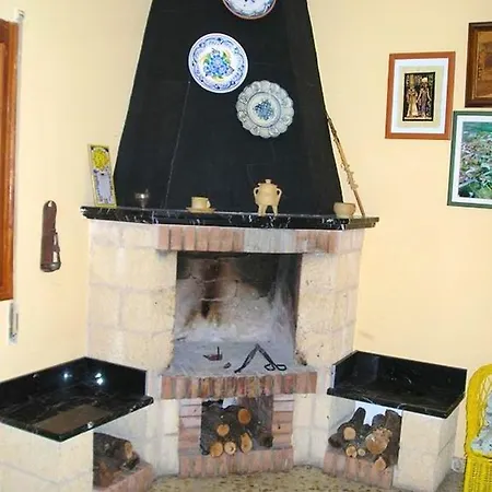 Villa With 5 Bedrooms In Pinseque With Private Pool Enclosed Garden And Wifi 150 Km From The Slopes Pinseque